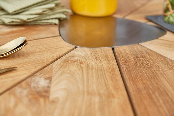 DIAMOND GARDEN Lyon Triangel Esstisch, Edelstahl/Recycled Teak, 150x 150 Cm 11 DIAMOND GARDEN Lyon Triangel Esstisch, Edelstahl/Recycled Teak, 150x 150 Cm – Bild 11