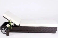 OUTFLEXX Sonnenliege, Braun, Polyrattan, 200x80x37,5cm, Inkl. Polster, Rückenlehne 4-stufig Verstellbar 7 OUTFLEXX Sonnenliege, Braun, Polyrattan, 200x80x37,5cm, Inkl. Polster, Rückenlehne 4-stufig Verstellbar -Beste Gartenmöbel Geschäfte 1337 03.jpg