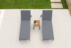 OUTFLEXX 2er-Set Rollliege, Silber, Edelstahl/Teak, 212x71x36 Cm, Mit Beistelltisch 45x45cm -Beste Gartenmöbel Geschäfte 14170 3 CGI.jpg