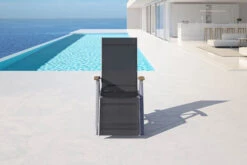 VILLANA Relaxsessel, Silber/schwarz, Alu/Textilene, 66 X 60 X 111 Cm, FSC Akazienholz Armlehnen -Beste Gartenmöbel Geschäfte 19811 2 CGI.jpg