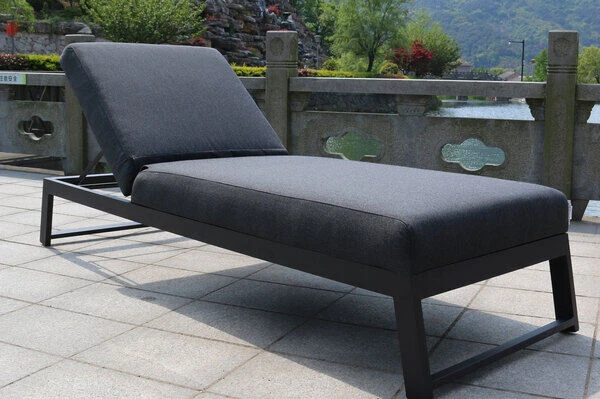 OUTFLEXX Allure Sonnenliege, Sooty, Alu/Sunbrella, 211 X 74 X 44,5 Cm, Verstellbare Kopfstütze 1 OUTFLEXX Allure Sonnenliege, Sooty, Alu/Sunbrella, 211 X 74 X 44,5 Cm, Verstellbare Kopfstütze