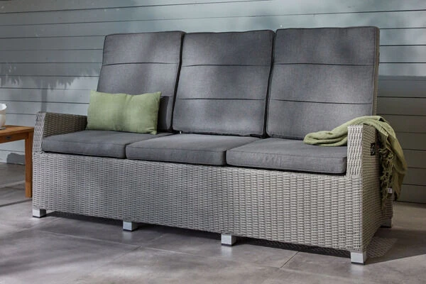 Ploß Vigo Comfort 3-Sitzer Speise-/Lounge-Sofa, Stahlgrau-meliert, Polyrattan, 210x84x110cm, Verstellbar 1 Ploß Vigo Comfort 3-Sitzer Speise-/Lounge-Sofa, Stahlgrau-meliert, Polyrattan, 210x84x110cm, Verstellbar