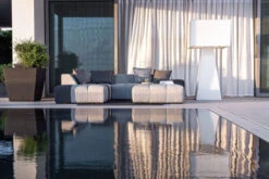 OUTFLEXX Sam Corner Loungeset, Sooty/lead Chine, Alu/Sunbrella, 5-6 Personen, Inkl. 1x Beistelltisch, 2x Loungetisch 22 OUTFLEXX Sam Corner Loungeset, Sooty/lead Chine, Alu/Sunbrella, 5-6 Personen, Inkl. 1x Beistelltisch, 2x Loungetisch -Beste Gartenmöbel Geschäfte 21845 7.jpg