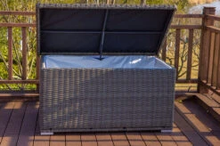 OUTFLEXX Kissenbox M, Grau, Polyrattan, 144x92x70cm 9 OUTFLEXX Kissenbox M, Grau, Polyrattan, 144x92x70cm -Beste Gartenmöbel Geschäfte 22290 3.jpg