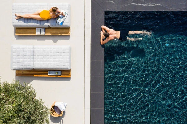 OUTFLEXX Icon Loungeliege, Lead Chine, Alu/Teak/Sunbrella, 213 X 89 X 41 Cm, Inkl. Verstellbarer Rückenlehne 7 OUTFLEXX Icon Loungeliege, Lead Chine, Alu/Teak/Sunbrella, 213 X 89 X 41 Cm, Inkl. Verstellbarer Rückenlehne – Bild 7