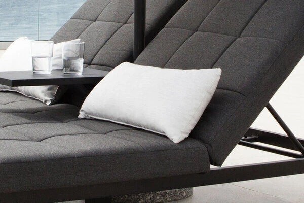 OUTFLEXX Twin Doppelliege, Sooty/marble, Alu/Sunbrella, 196 X 161 X 34 Cm, Rückenlehne Verstellbar, Inkl. Beistelltisch Und 1x Rückenkissen 4 OUTFLEXX Twin Doppelliege, Sooty/marble, Alu/Sunbrella, 196 X 161 X 34 Cm, Rückenlehne Verstellbar, Inkl. Beistelltisch Und 1x Rückenkissen – Bild 4