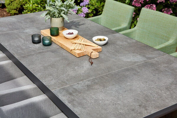 SIENA GARDEN Carlos/Solea Dining Set, Anthrazit/blau, Alu/Gardino®-Geflecht/Keramik, 220 X 100cm, Inkl. 6 Diningsessel, Stufenlos Verstellbar 11 SIENA GARDEN Carlos/Solea Dining Set, Anthrazit/blau, Alu/Gardino®-Geflecht/Keramik, 220 X 100cm, Inkl. 6 Diningsessel, Stufenlos Verstellbar – Bild 11