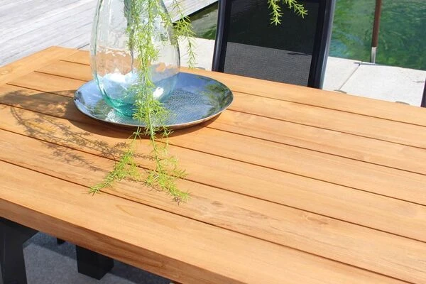 HARTMAN Sondermodell Yasmani/Raffaelo Esstischgruppe, Xerix, Alu/Teakholz, 240x100cm, 6 Stapelsessel 2 HARTMAN Sondermodell Yasmani/Raffaelo Esstischgruppe, Xerix, Alu/Teakholz, 240x100cm, 6 Stapelsessel – Bild 2