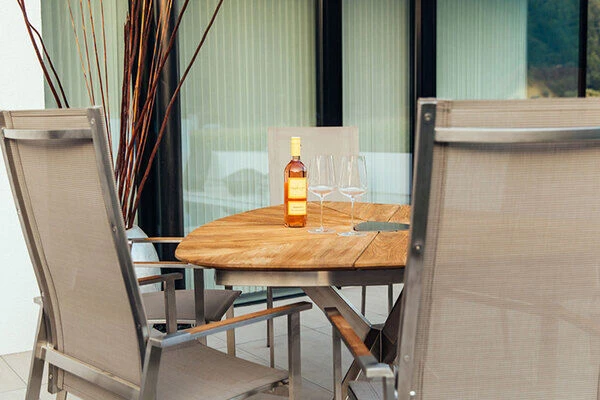 DIAMOND GARDEN Lyon Triangel Esstisch, Edelstahl/Recycled Teak, 150x 150 Cm 2 DIAMOND GARDEN Lyon Triangel Esstisch, Edelstahl/Recycled Teak, 150x 150 Cm – Bild 2