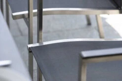 STERN Cardiff Stapelsessel, Silbergrau, Edelstahl/Textil/Aluminiumarmlehnen, 61x57x92 Cm, Stapelbar -Beste Gartenmöbel Geschäfte 3 11604 2.jpg