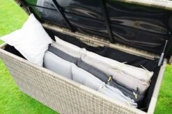 Ploß Rabida Kissenbox, Champagner-meliert, Polyrattan, 145x58x73 Cm, Inkl. Inlay 27 Ploß Rabida Kissenbox, Champagner-meliert, Polyrattan, 145x58x73 Cm, Inkl. Inlay -Beste Gartenmöbel Geschäfte 8 20174.jpg